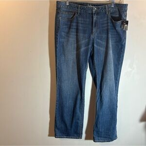 DENVER HAYES SZ 18 Mid Wash Wiskering Boyfriend Style Jeans New with Tag